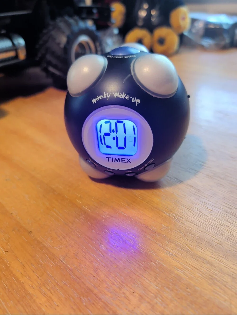 Timex T156B Wacky Wake Up Vibrating & Talking Alarm Clock Used Working Condition